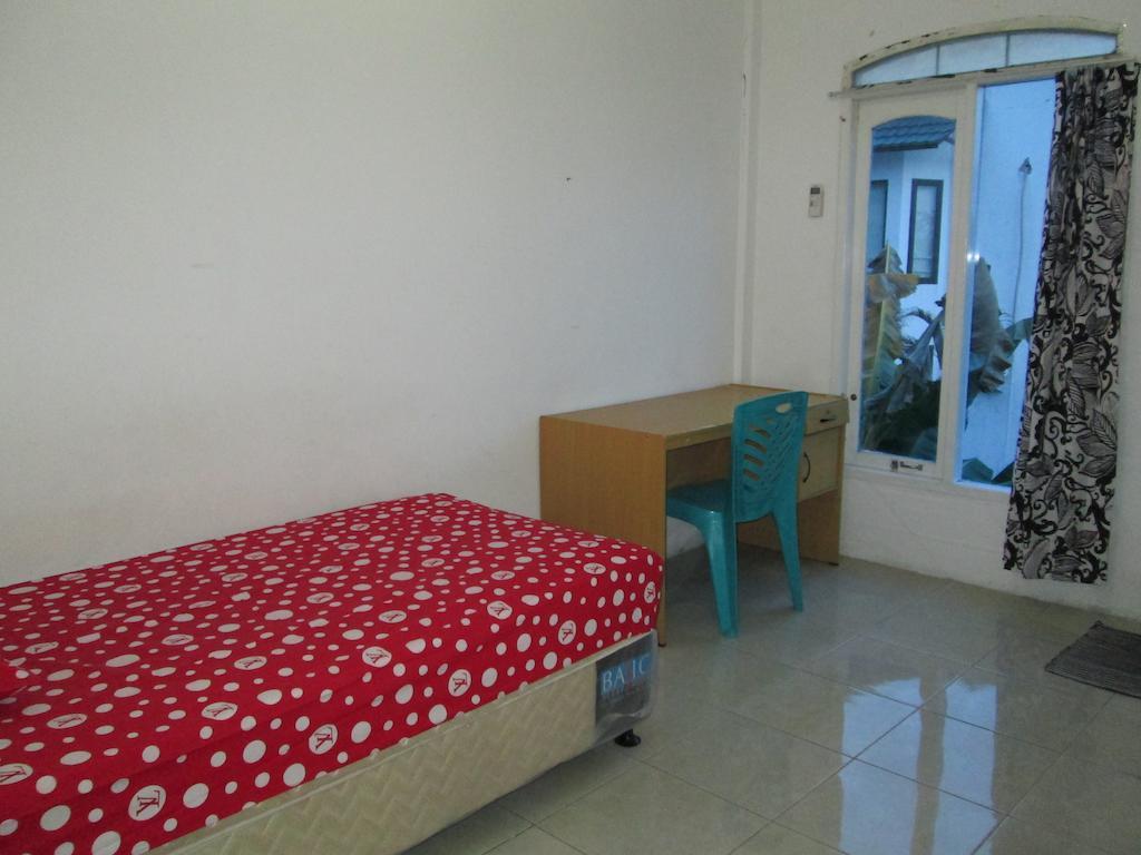 Sentosa76 Guest House Balikpapan  Kamer foto