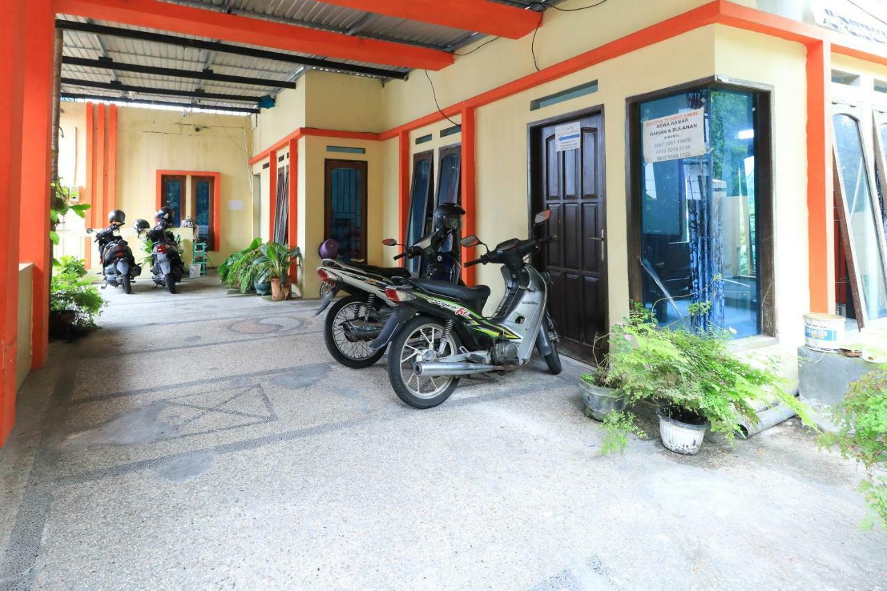 Sentosa76 Guest House Balikpapan  Buitenkant foto