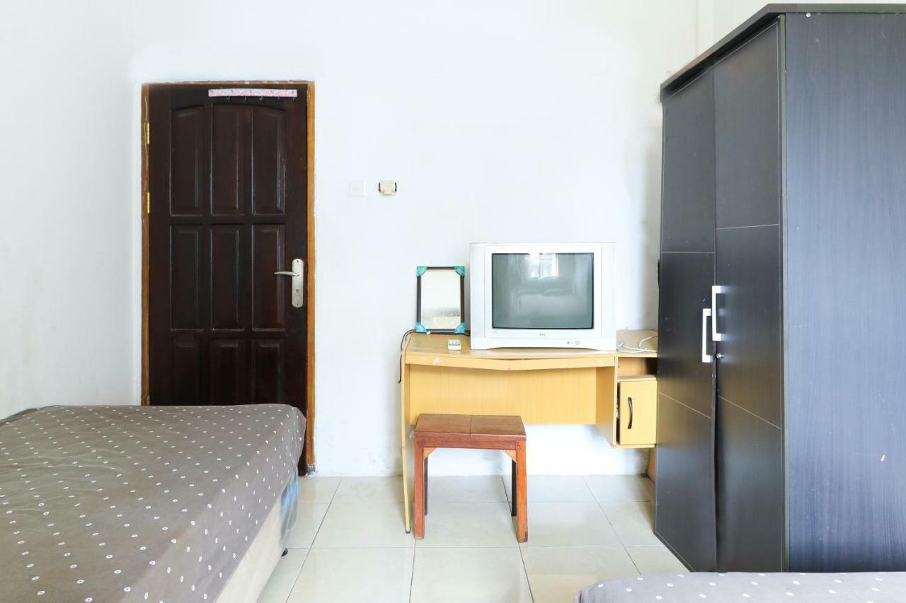 Sentosa76 Guest House Balikpapan  Buitenkant foto